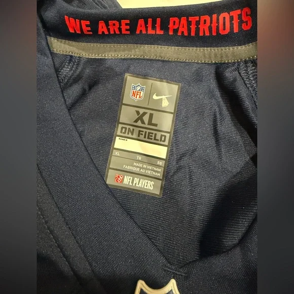 NWT New England Patriots NFL NIKE On Field Apparel Loose Fit Jersey , size XL - Picture 3 of 5